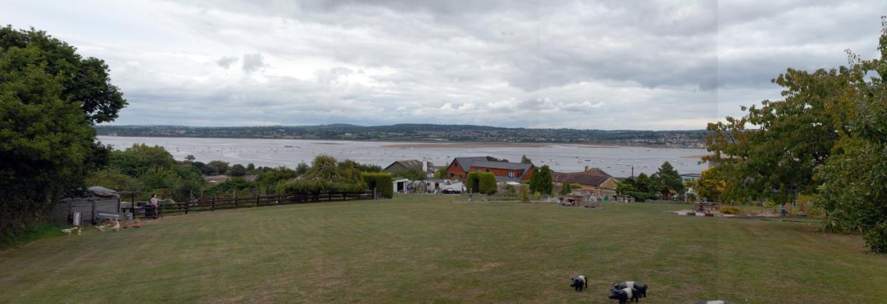 Violet Mays Retreat Starcross المظهر الخارجي الصورة